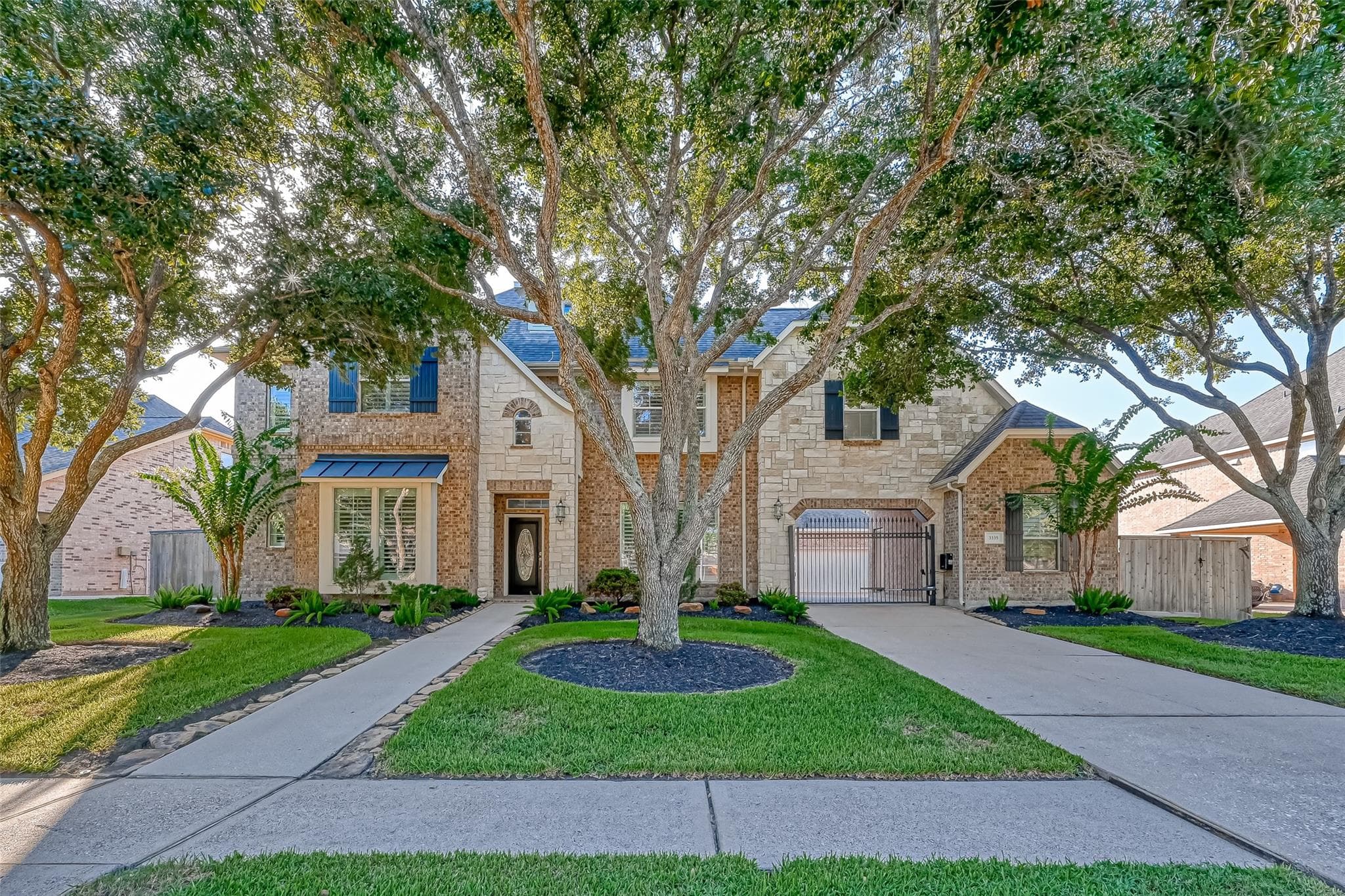 3335 Duke Ln