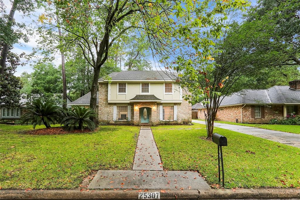 25307 Old Carriage Ln