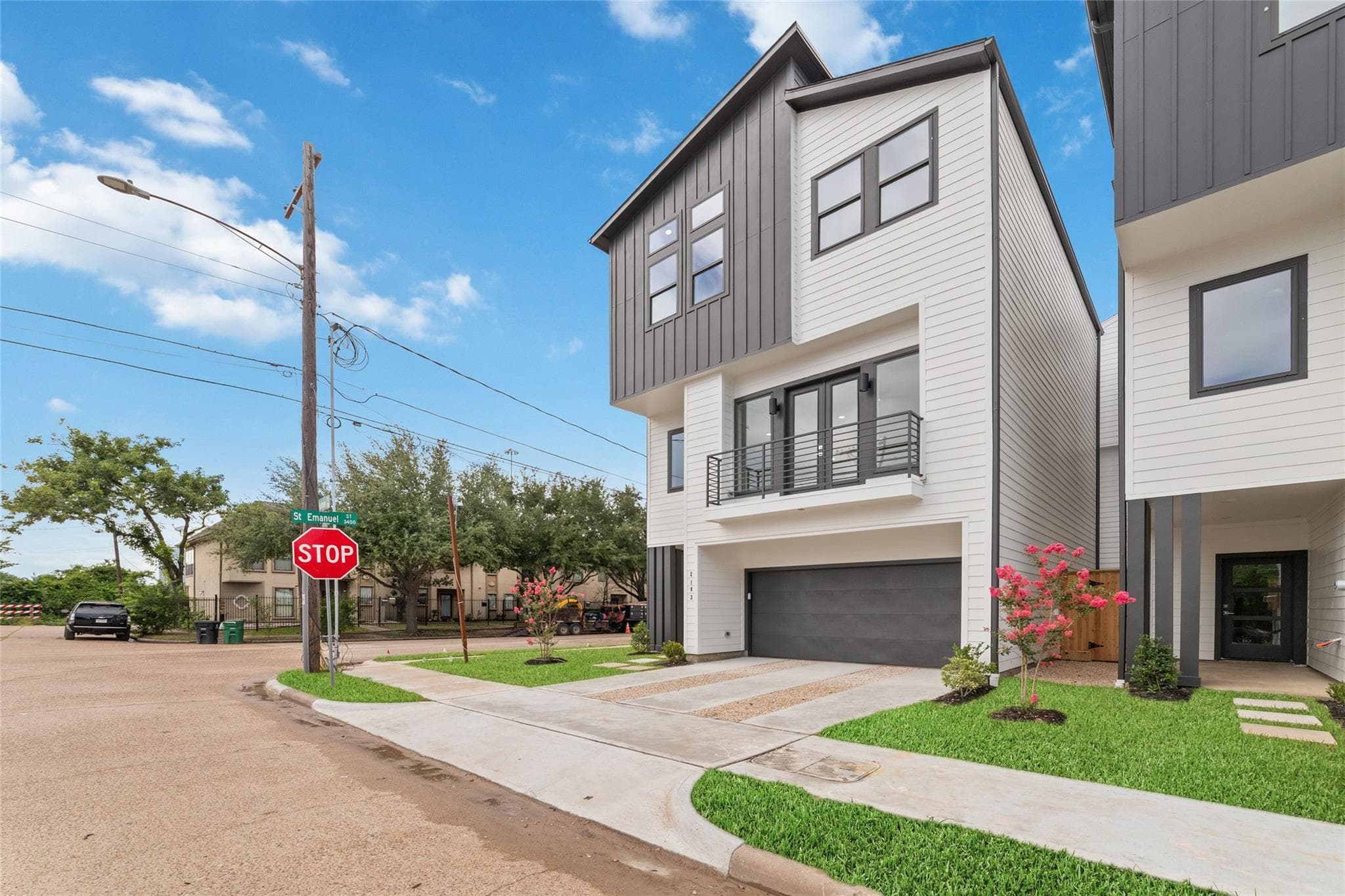Main property image