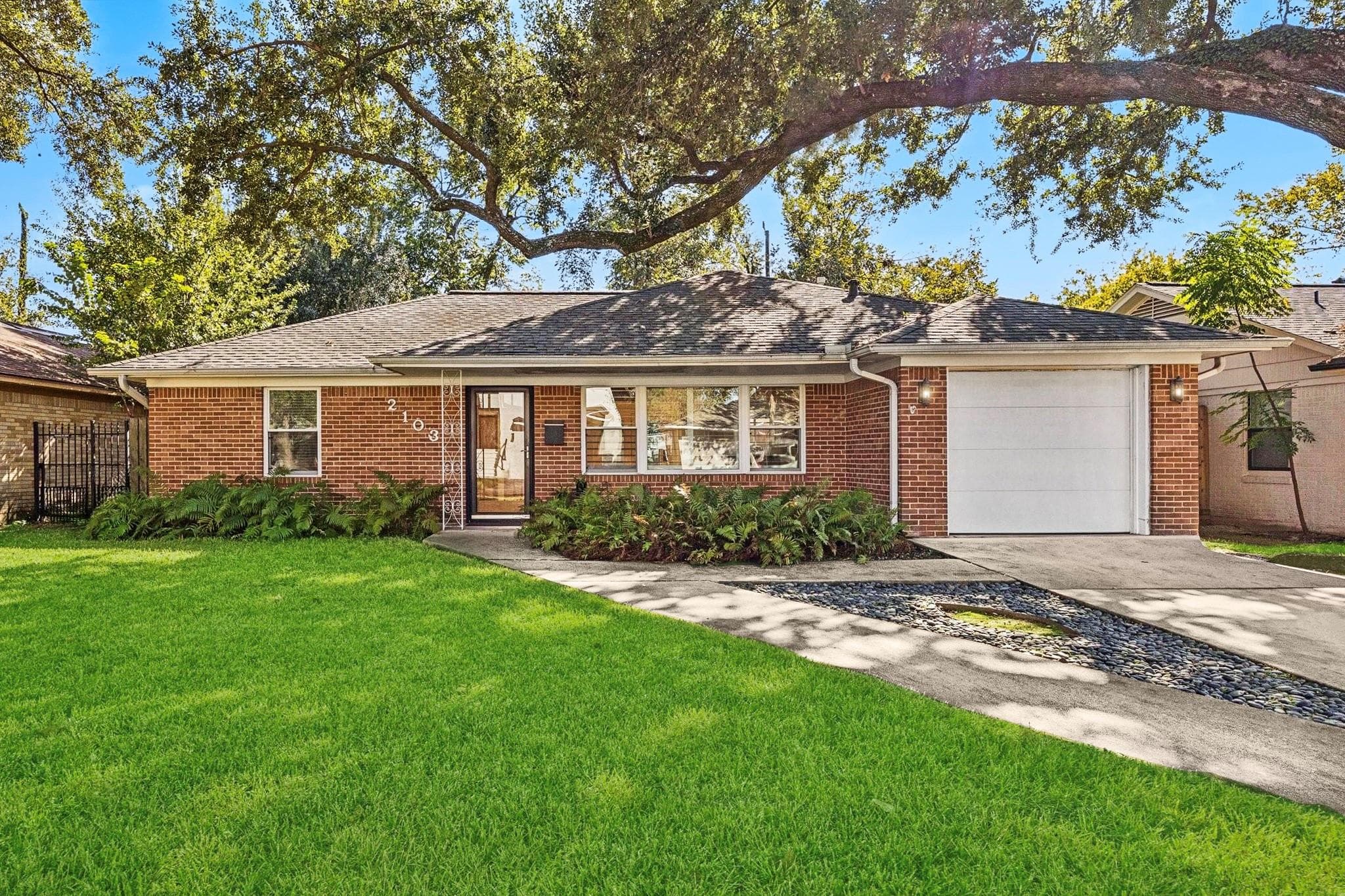 2103 Wakefield Dr