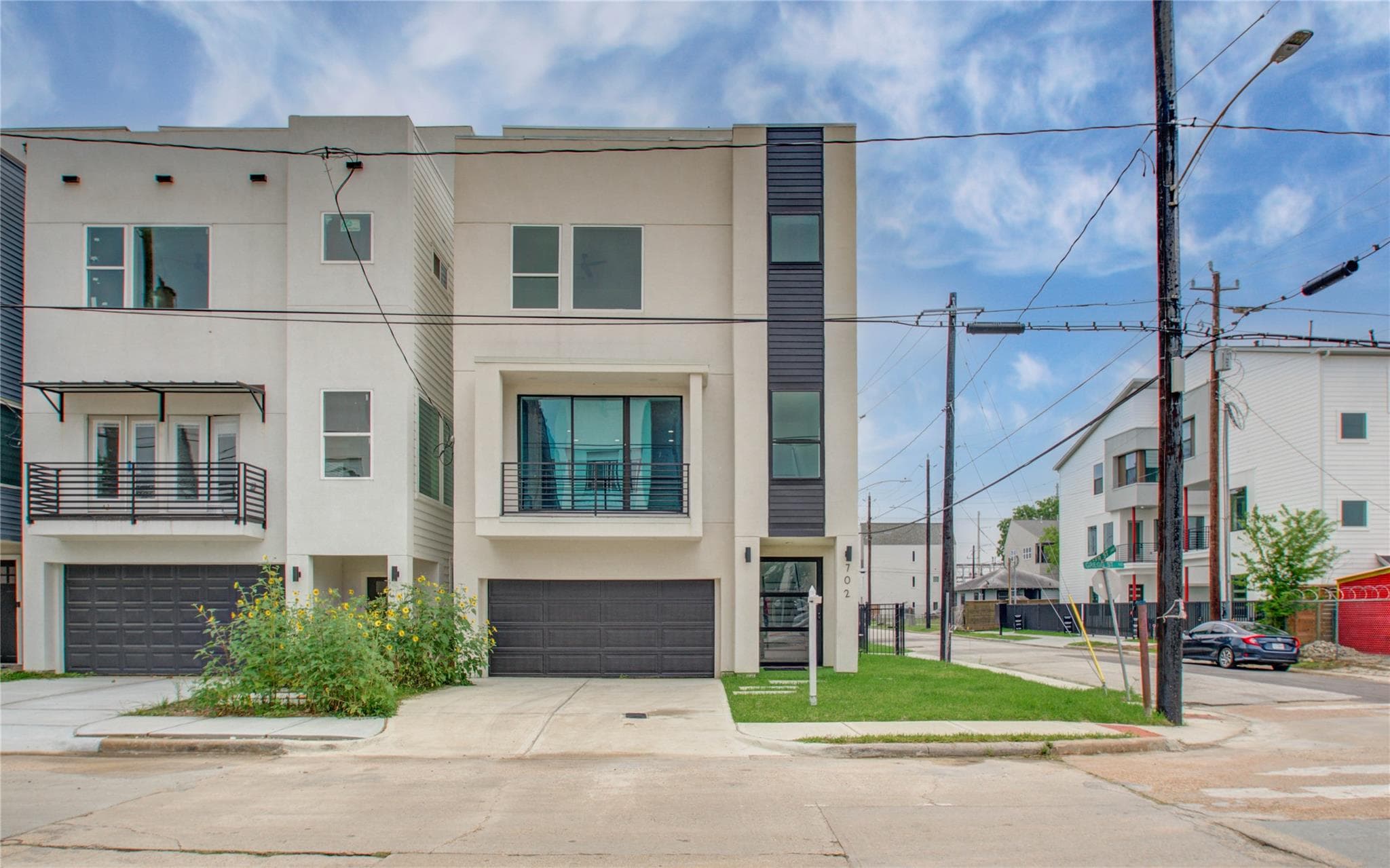 704 Gregg St