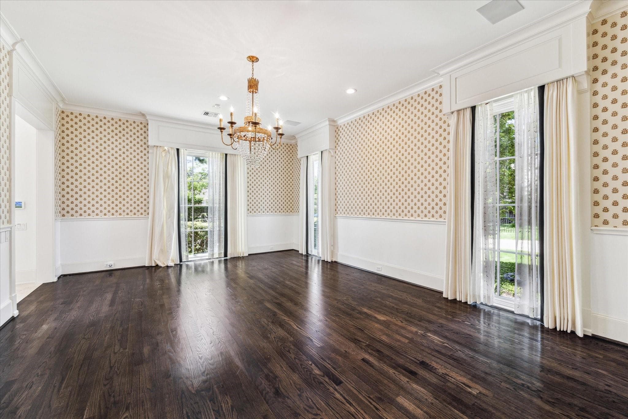 Gallery image 4
