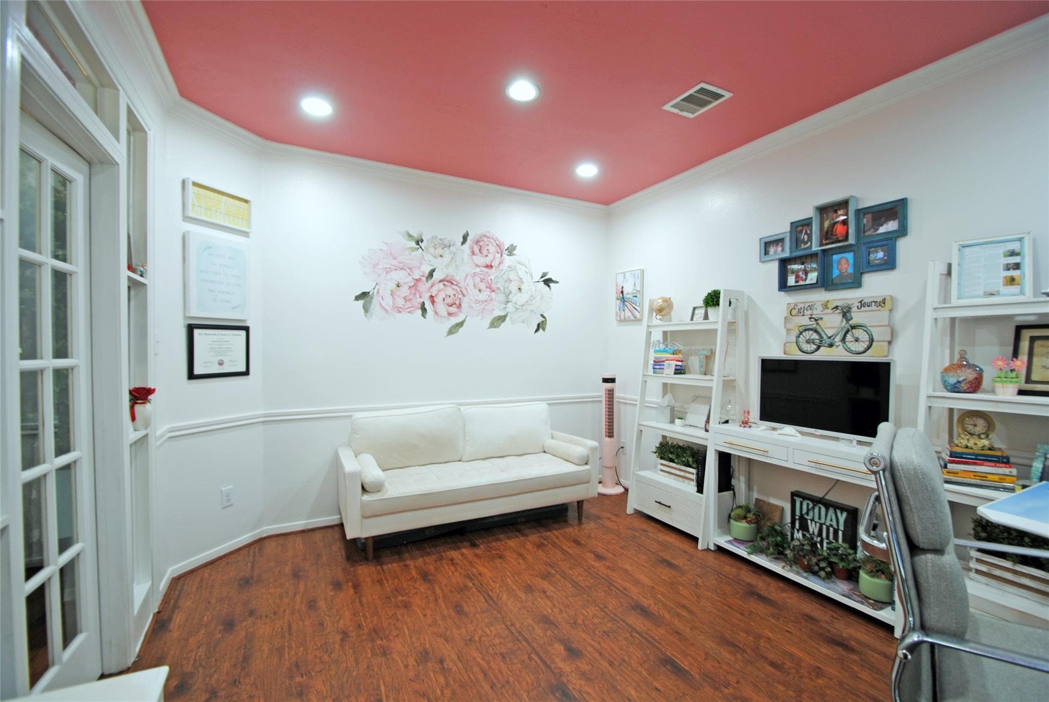 Gallery image 4