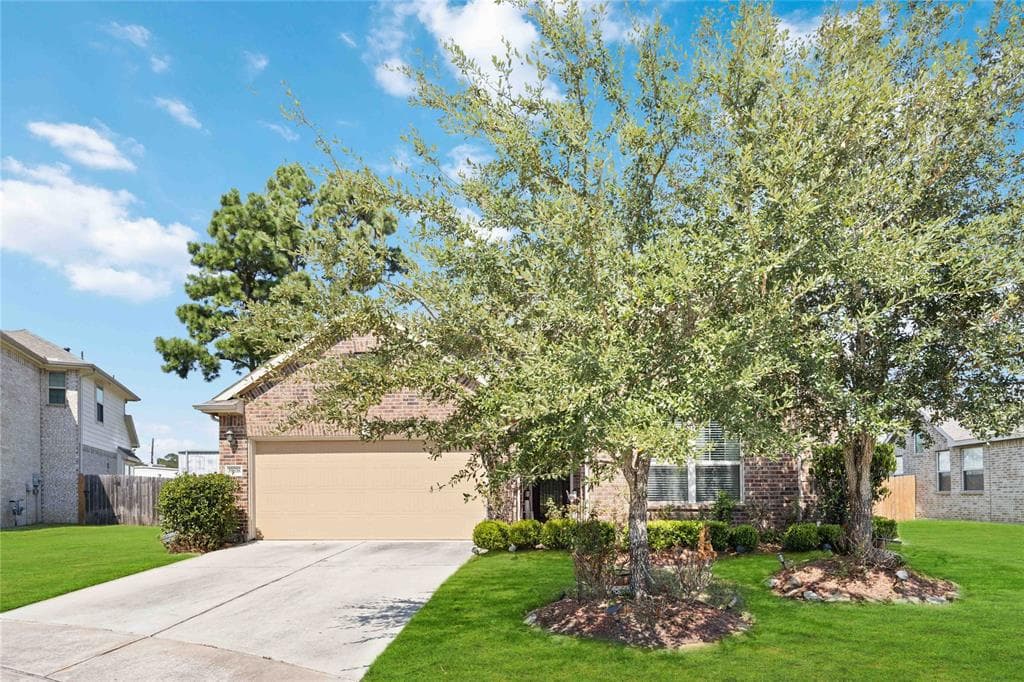 19638 Crystal Ivy Ln