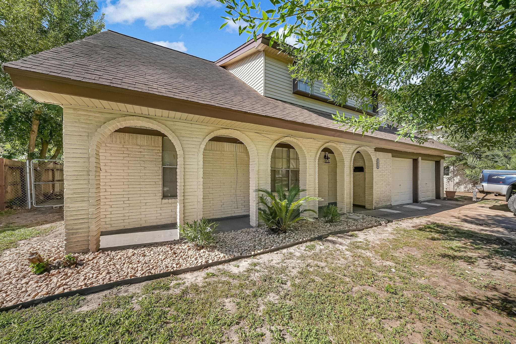 1410 Parkside Dr