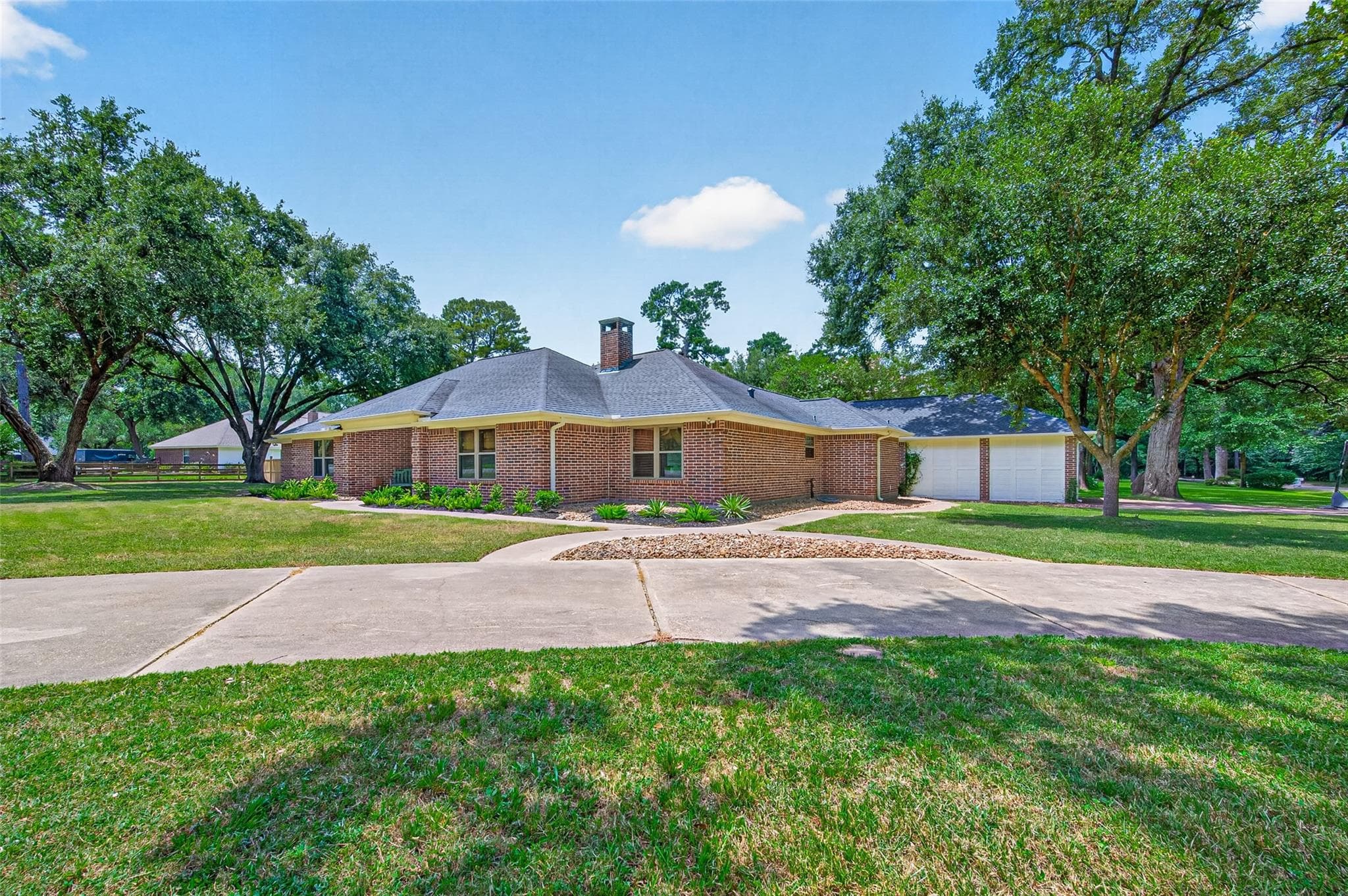 18903 Grosbeak Ln