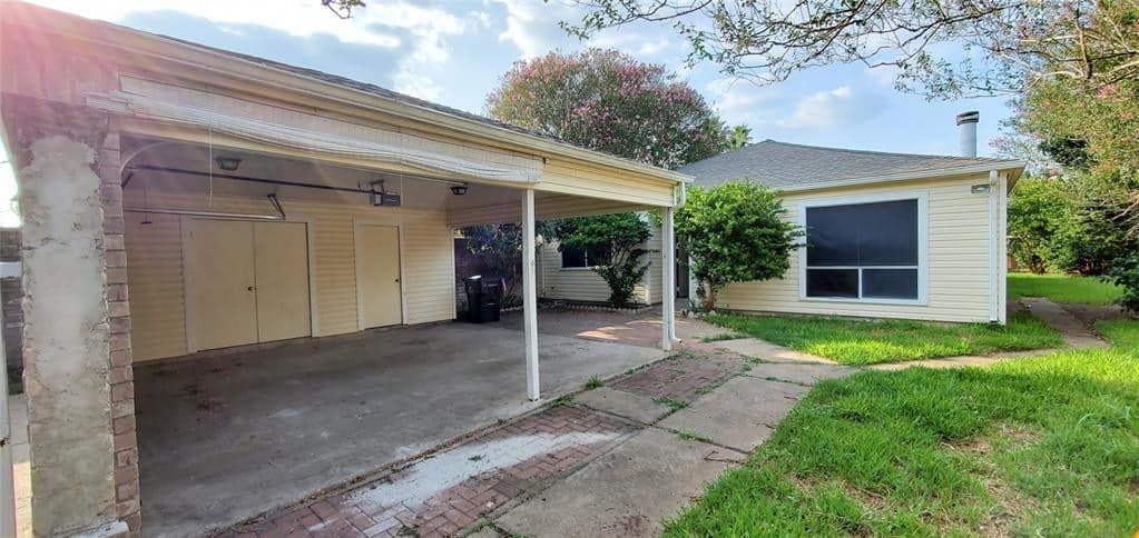 16110 Grassy Creek Dr