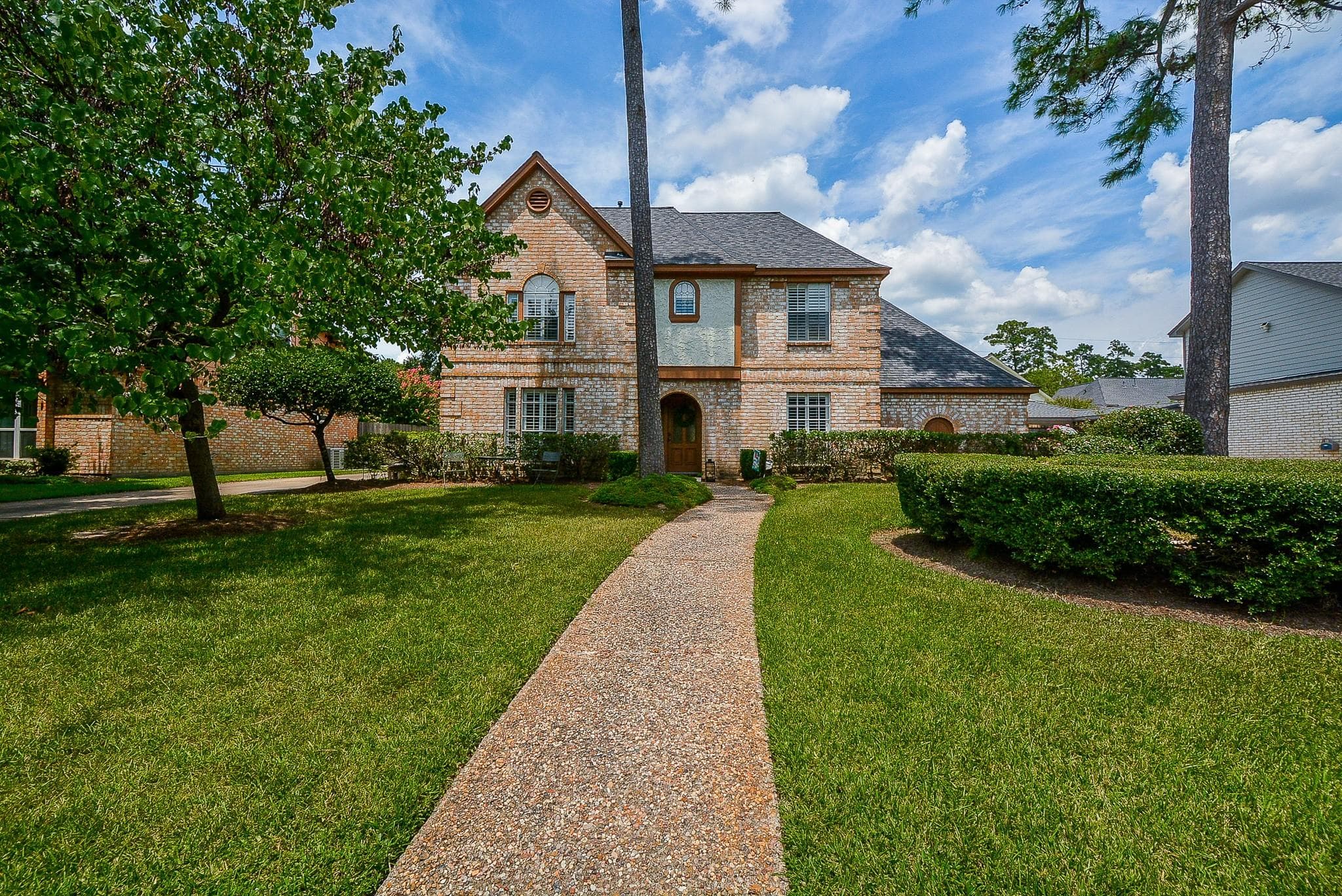 12218 Knobcrest Dr