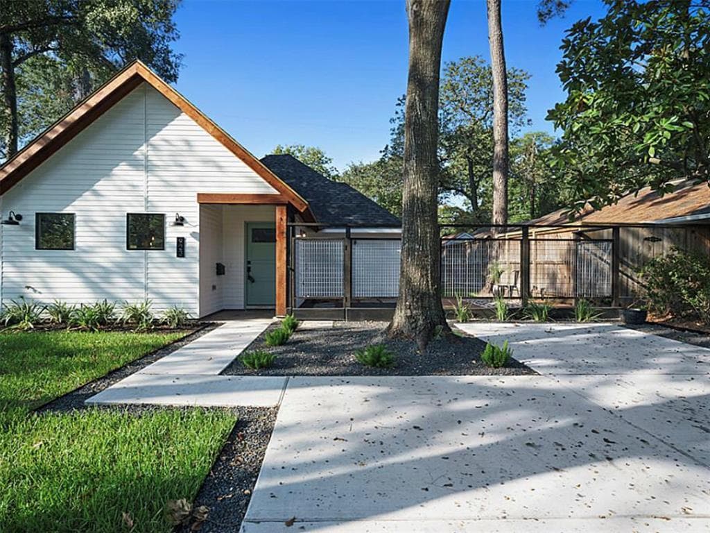 923 Gardenia Dr