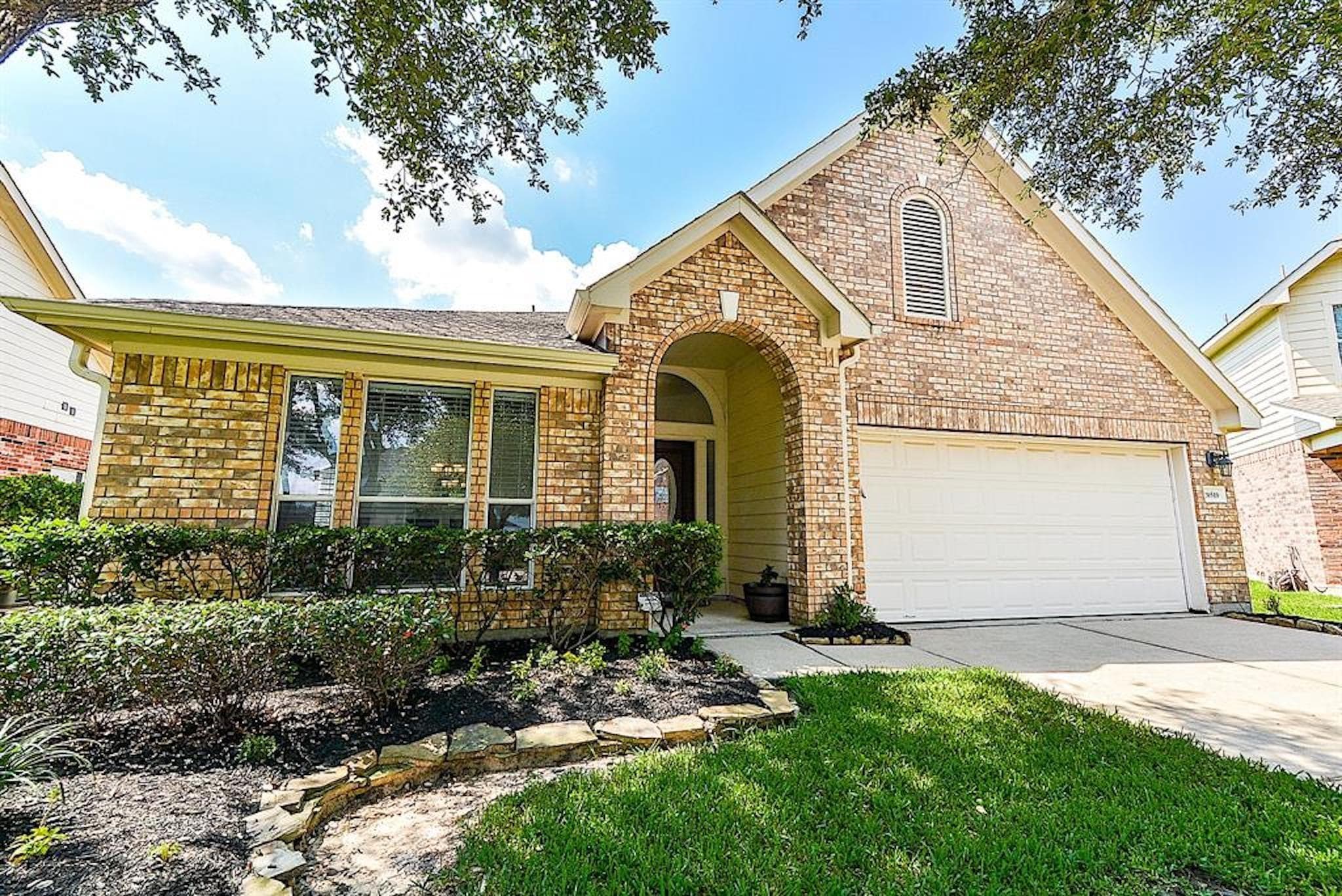 Main property image