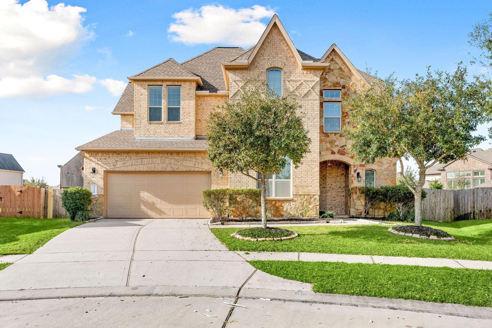 Main property image