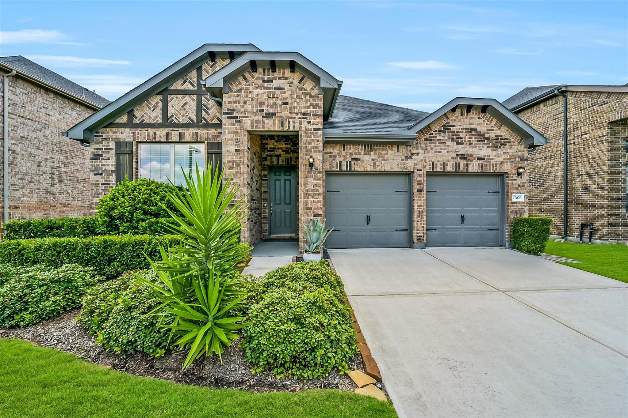 17076 Easter Lily Dr