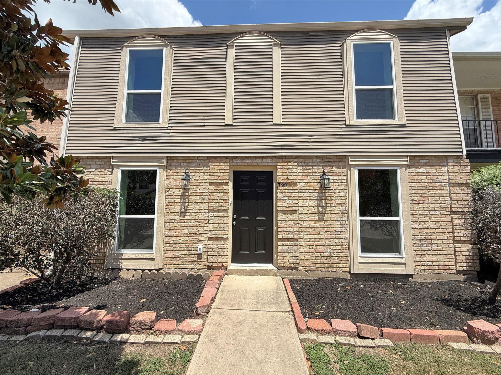 790 Thicket Ln