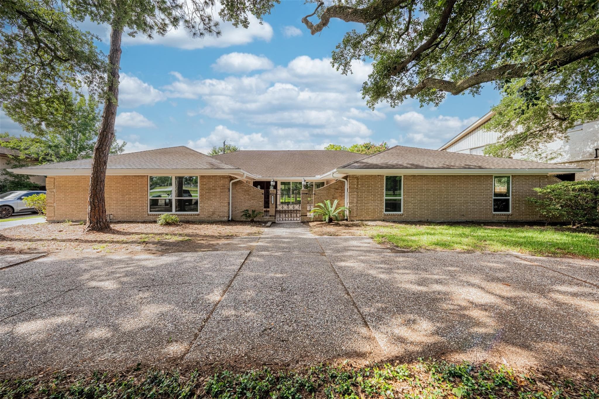 5111 S Braeswood Blvd