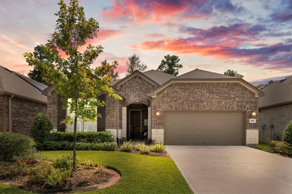 163 Dartmoor Ln