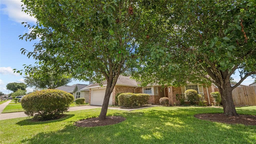 1406 Roosevelt Dr