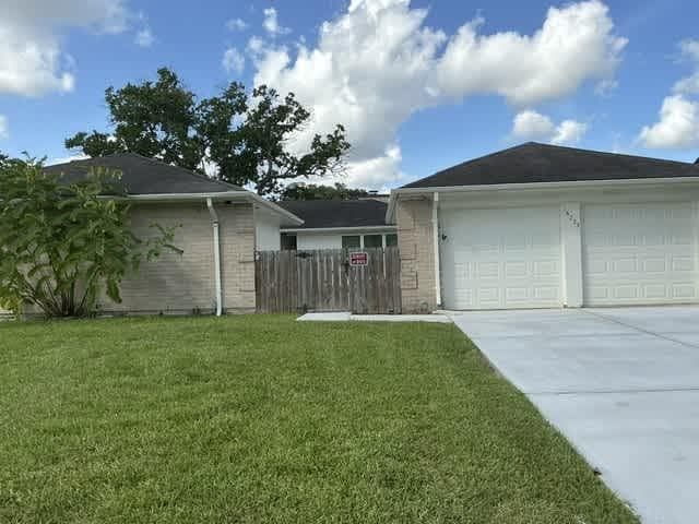 16223 Barcelona Dr