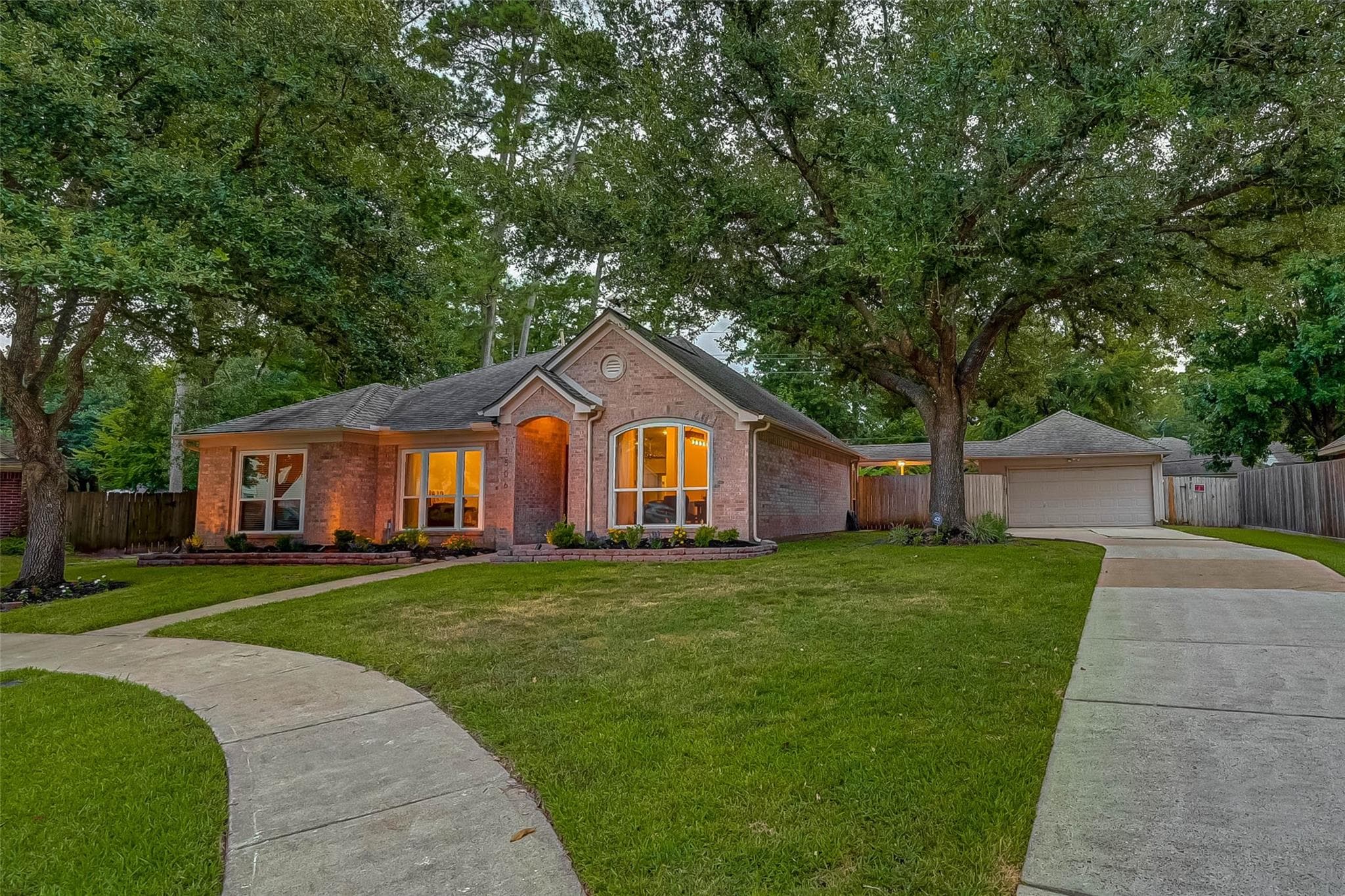 Main property image