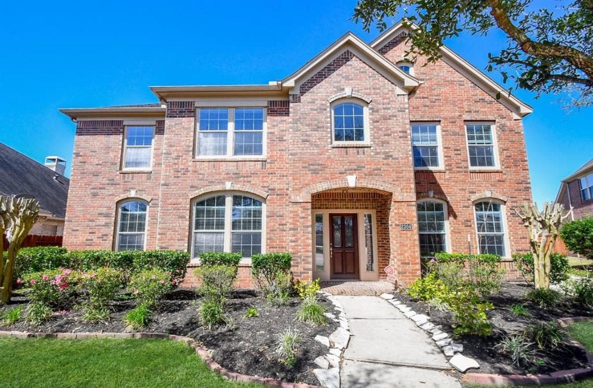 2304 Granite Shoals Ct