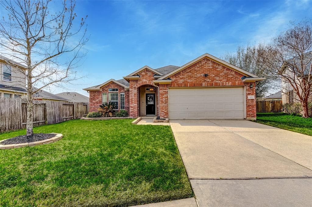 24611 Lakecrest Pass Ct
