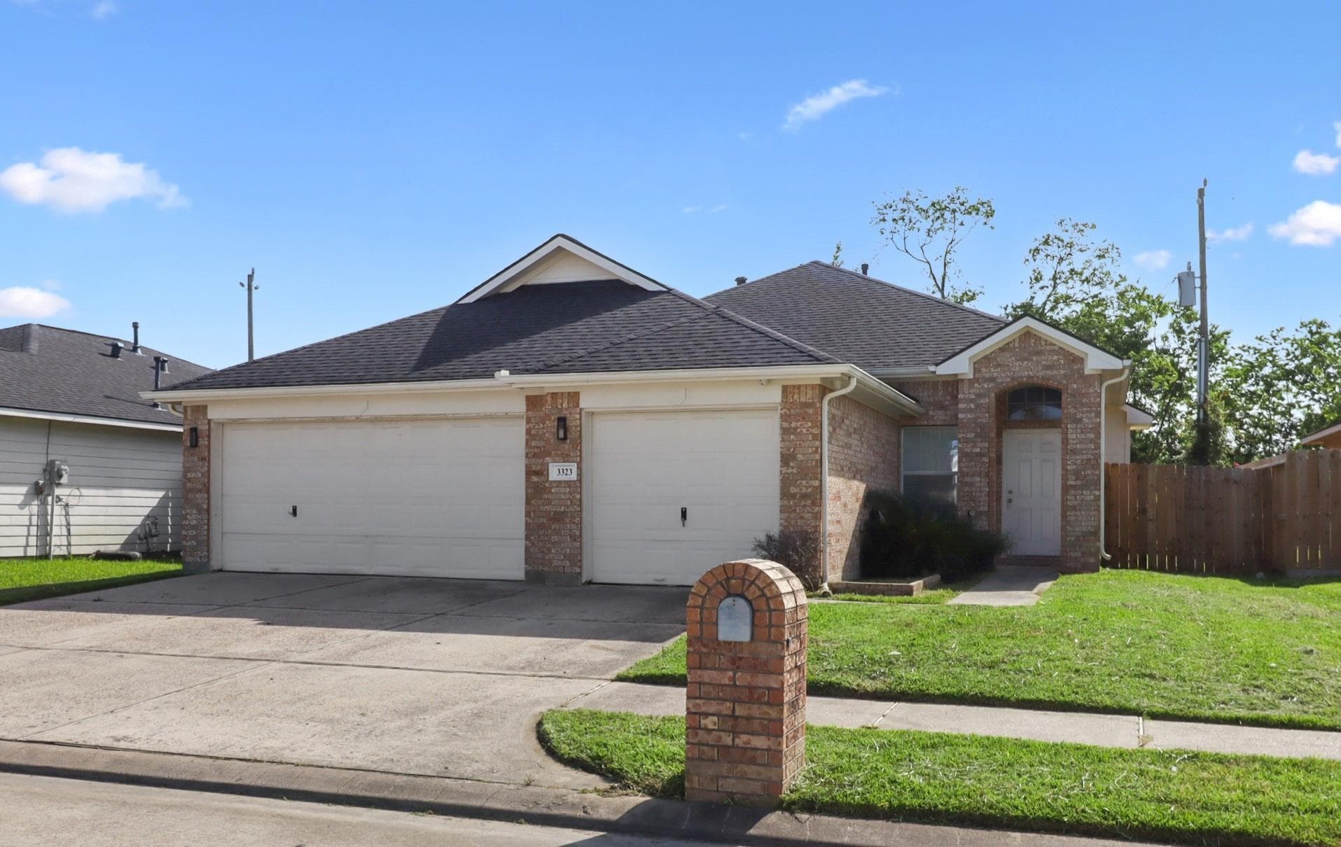 3323 Red Cedar Dr