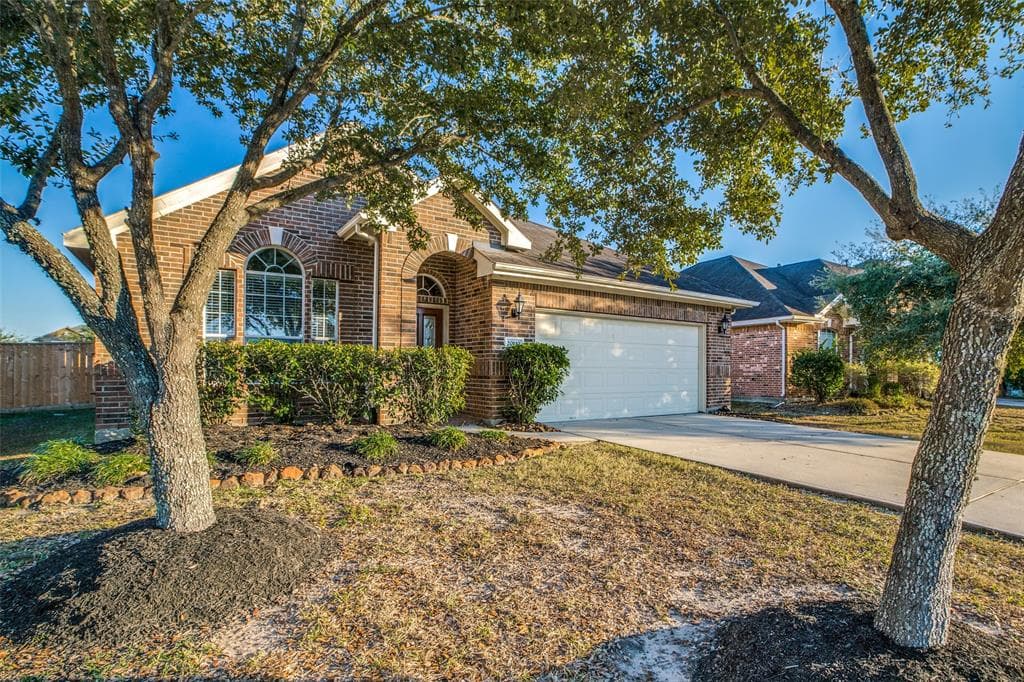 20110 Blue Lake View Ln