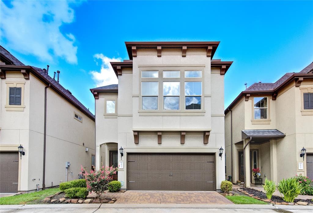2811 Shadow Woods Ct