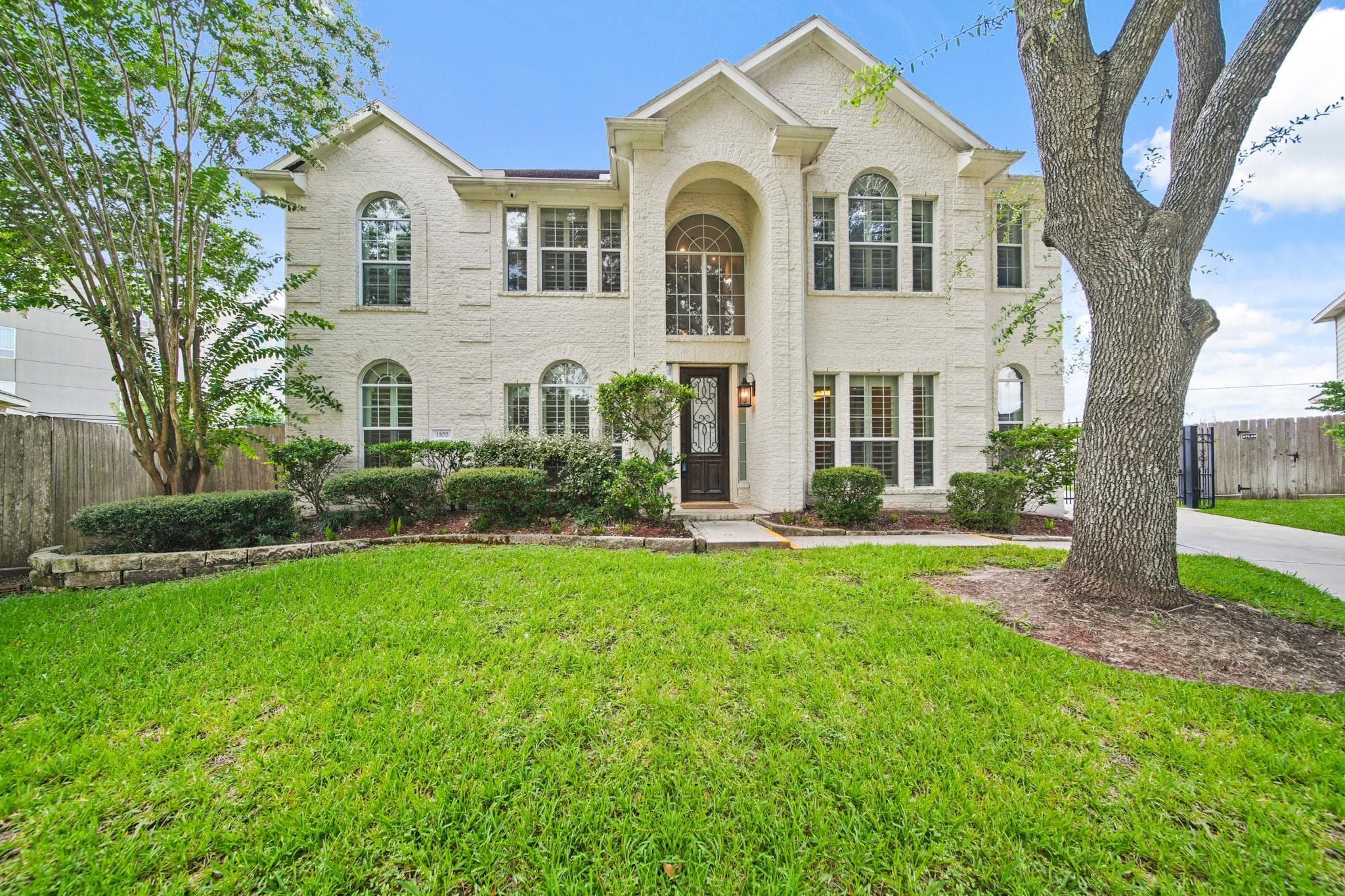 1102 Nogales Bend Dr