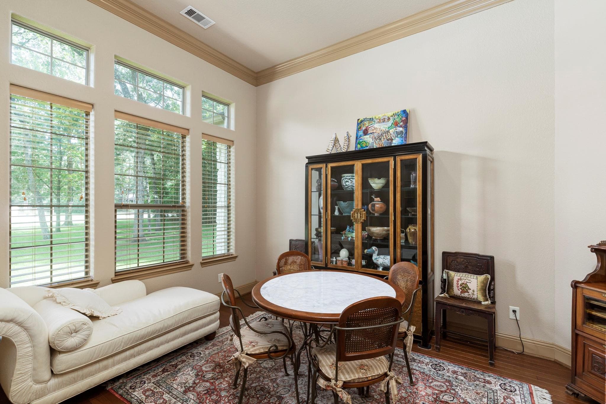 Gallery image 4