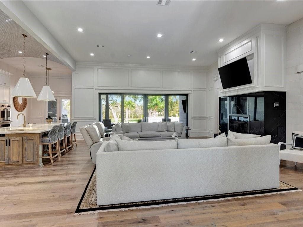 Gallery image 4