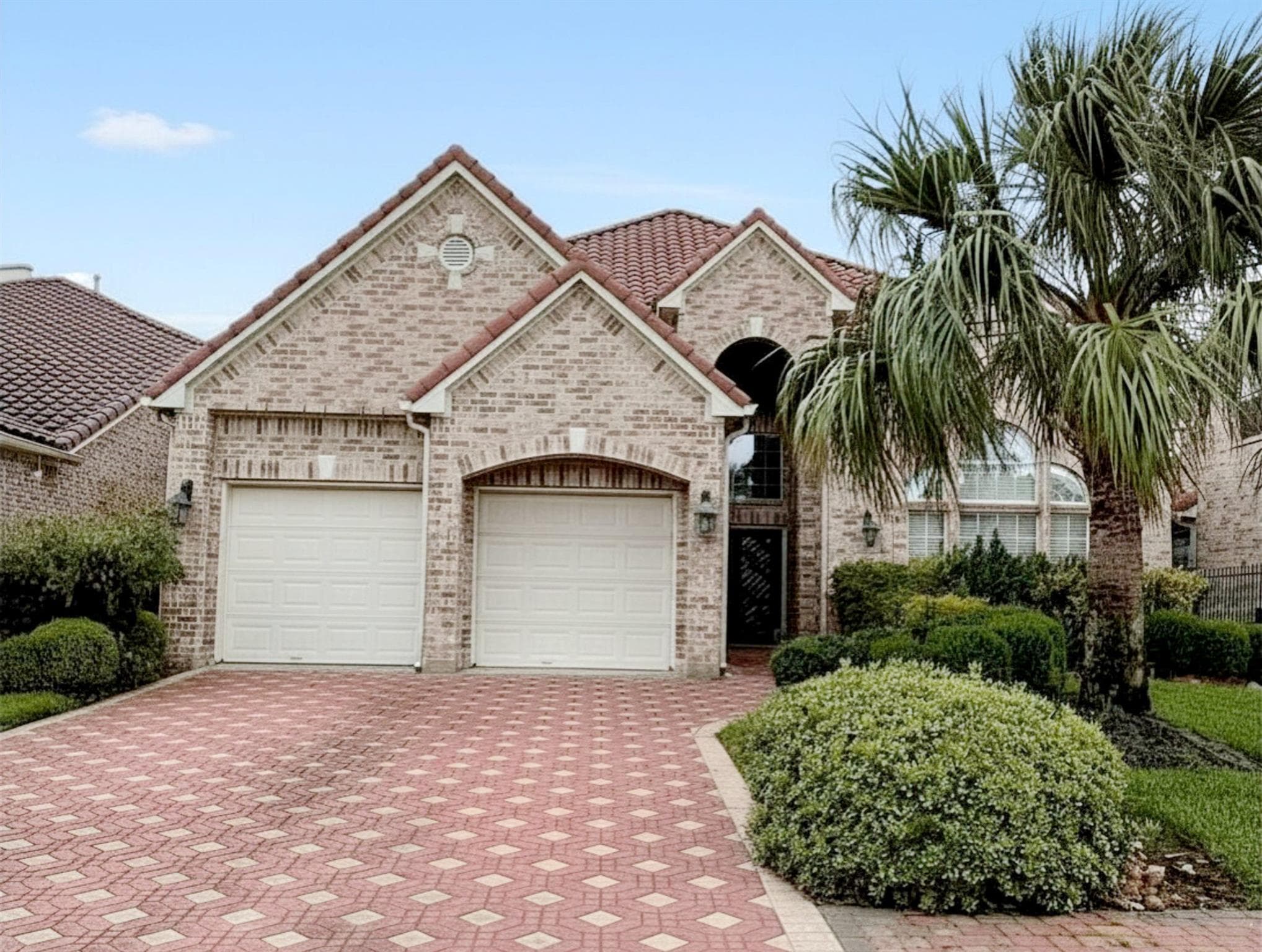 Main property image