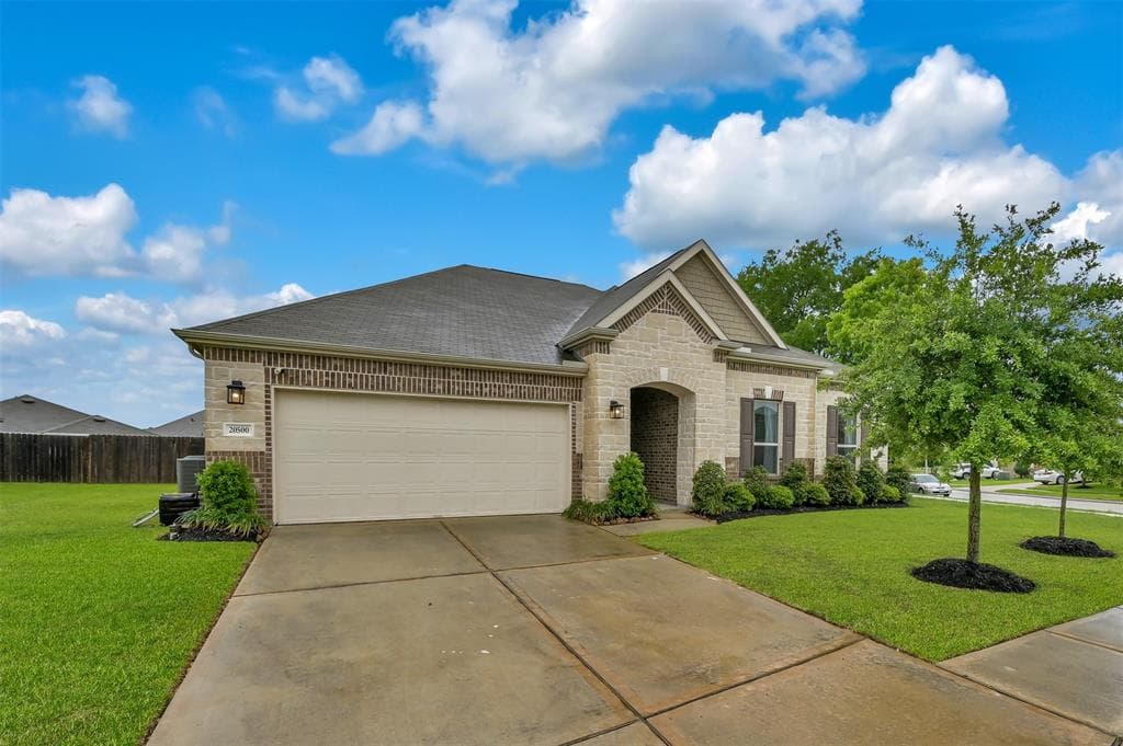 20500 Pembridge Green Dr