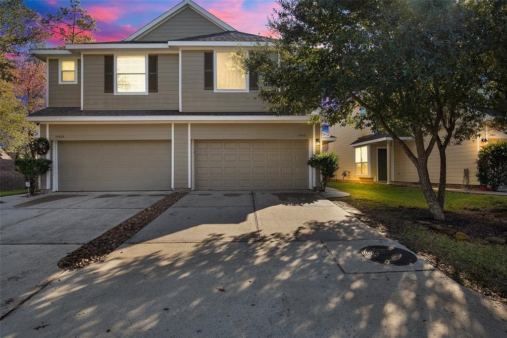 17618 Kennesaw Mountain Ln