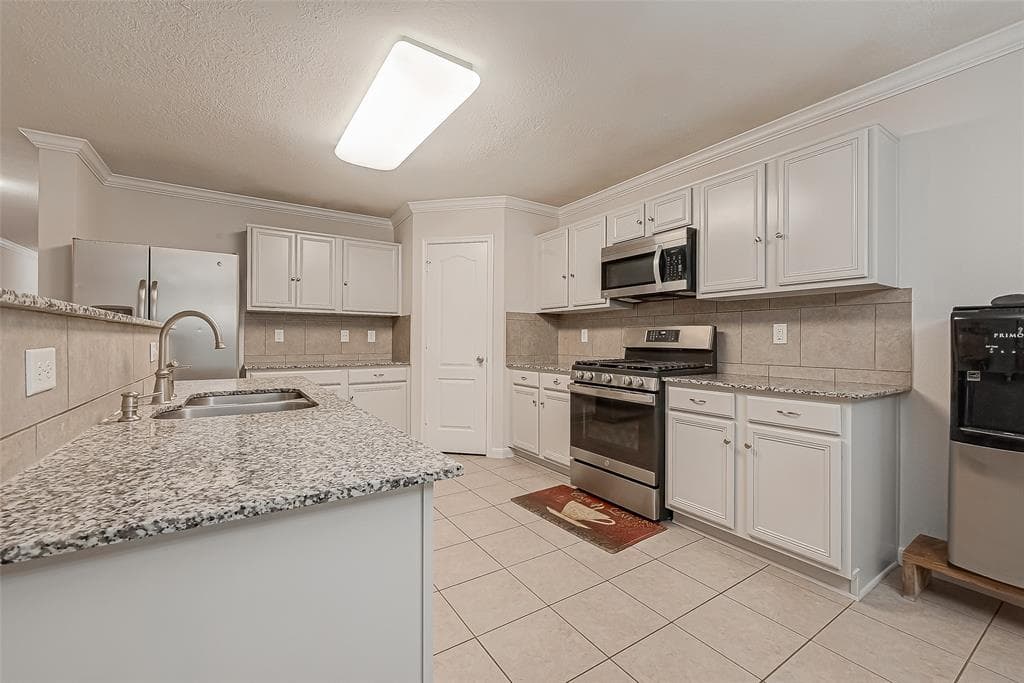 18703 Cinnamon Ash Ct