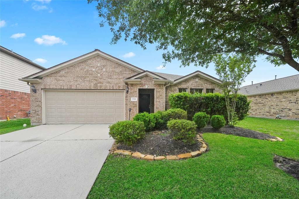 2708 Woodspring Acres Dr