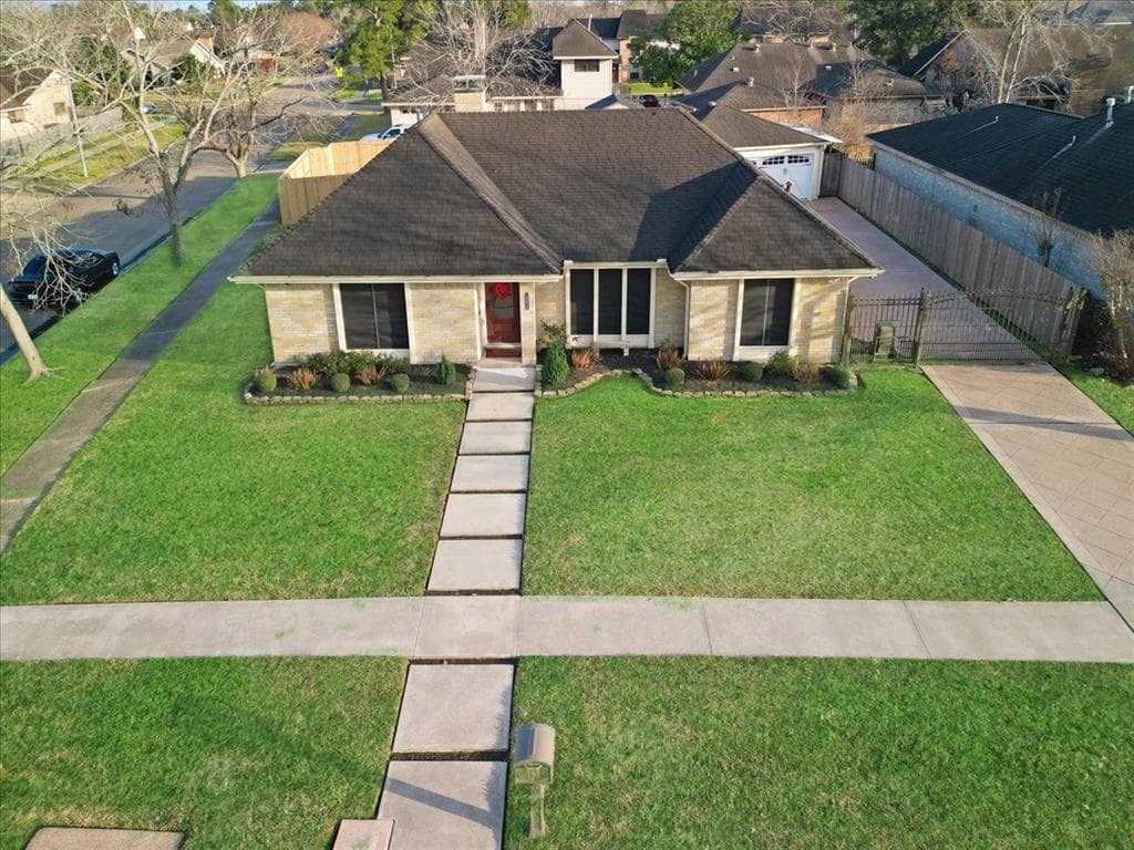 10038 Sagegate Dr