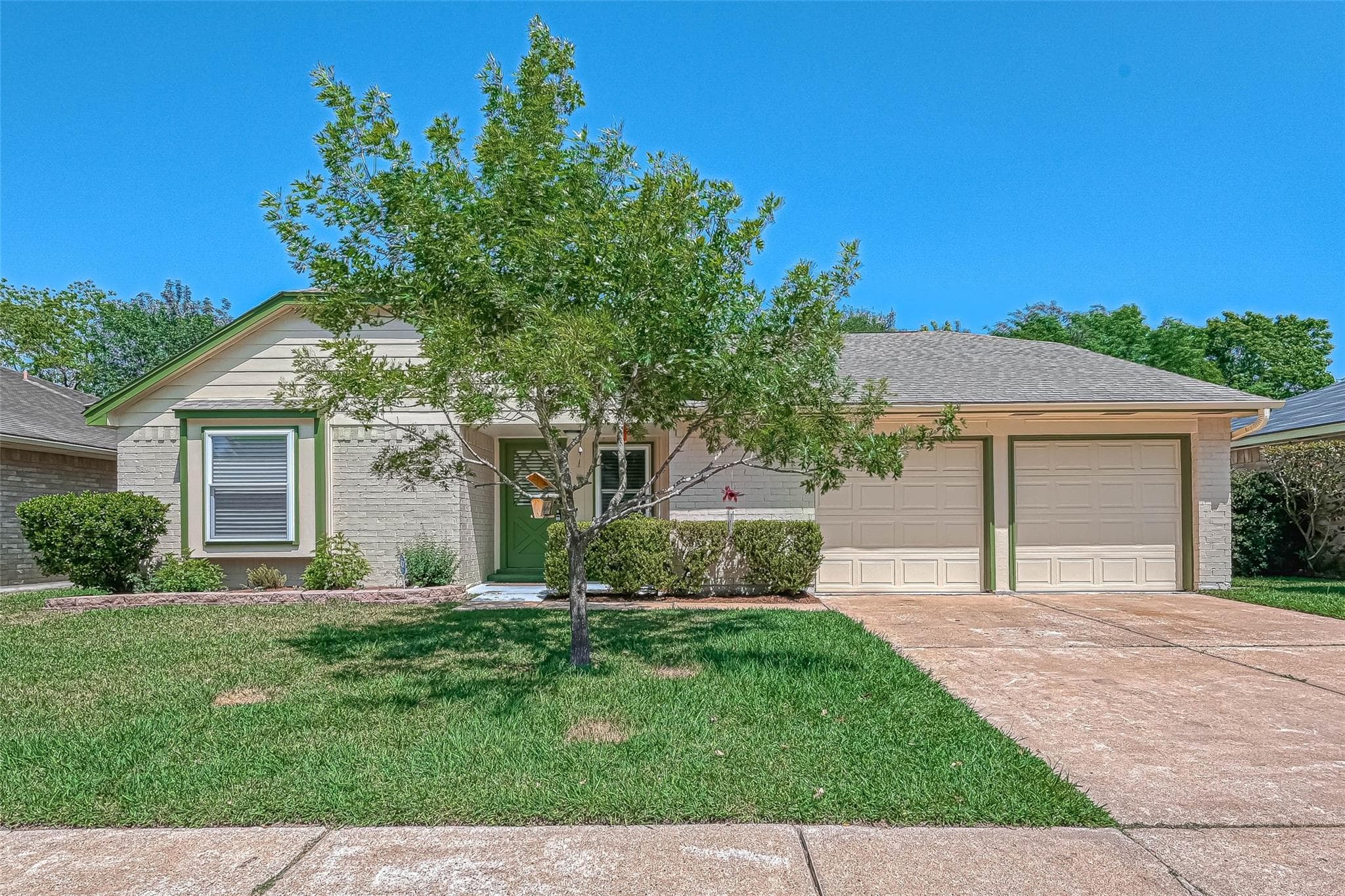 19742 Moonhollow Dr