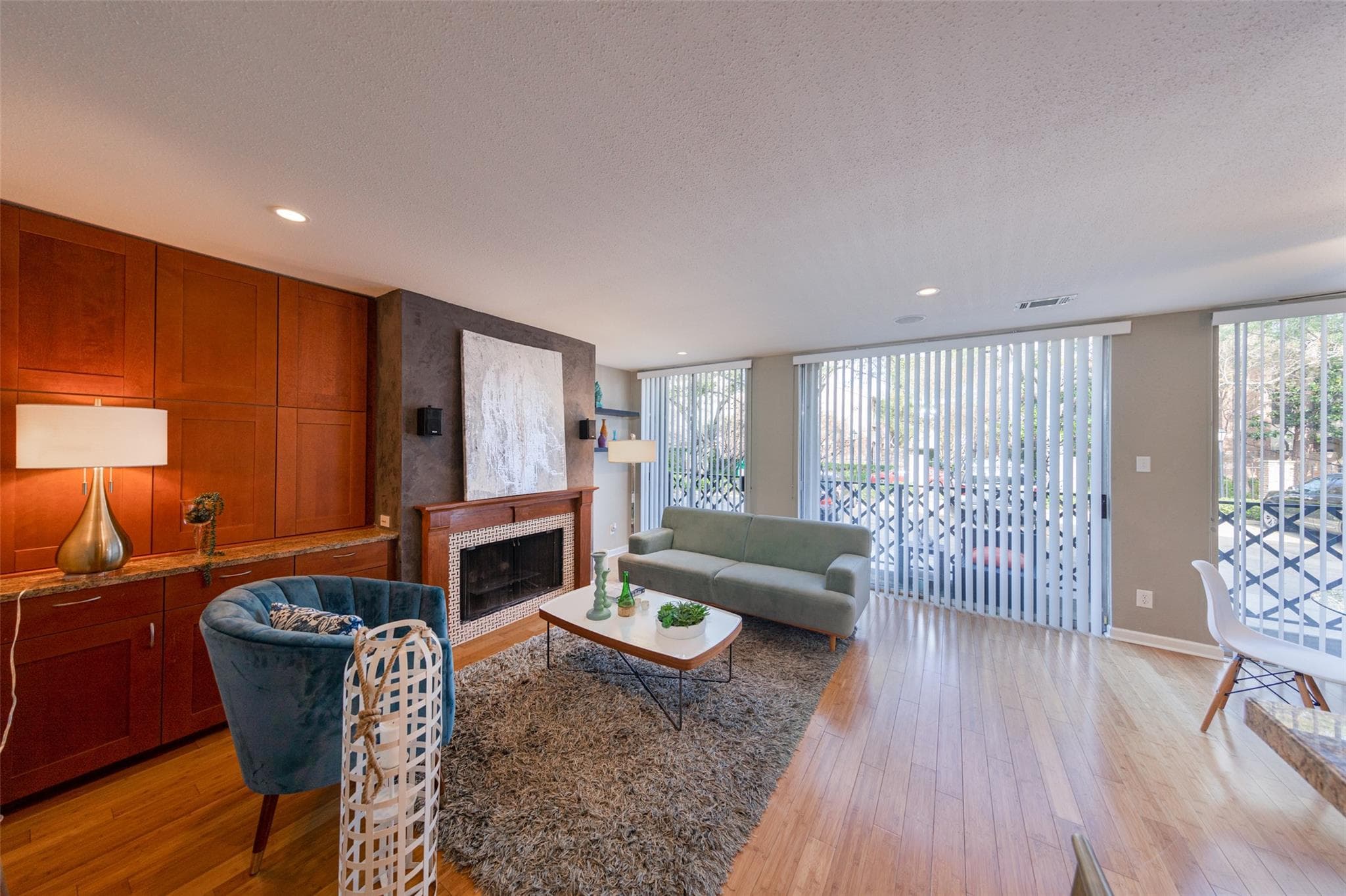 2333 Bering Dr Apt 106