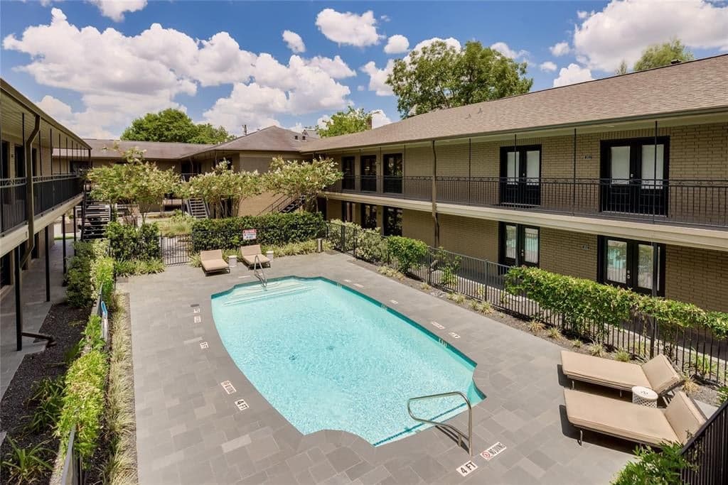 1410 Hyde Park Blvd Apt 110