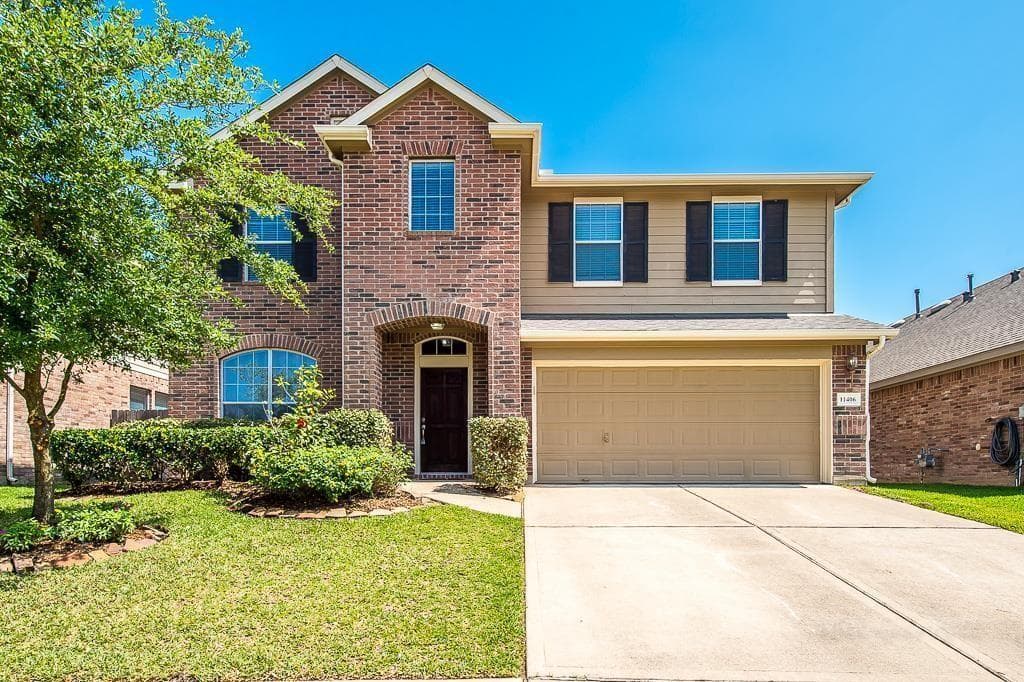 11406 N Creekwood Hills Ln