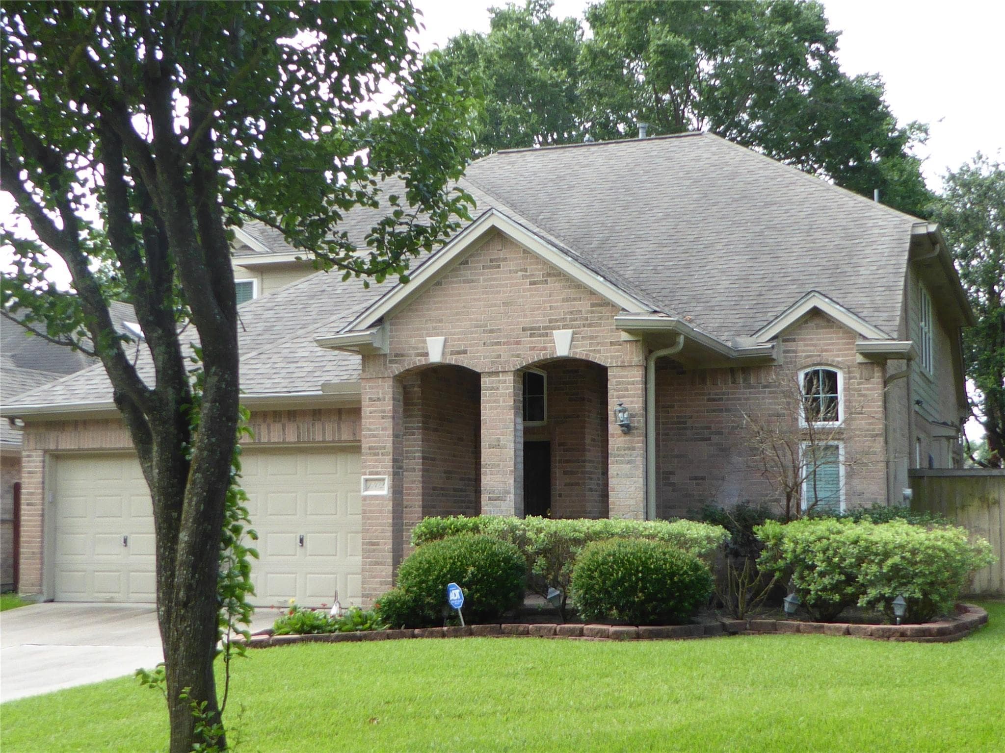 1102 Parkhaven Ln