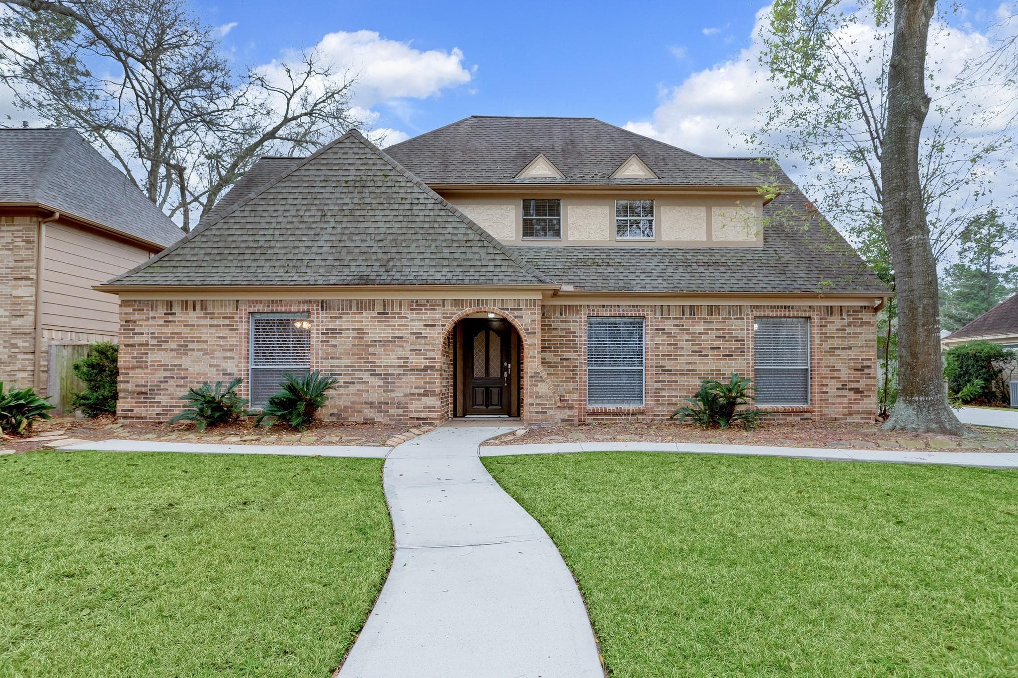 12807 Hazelway Ln