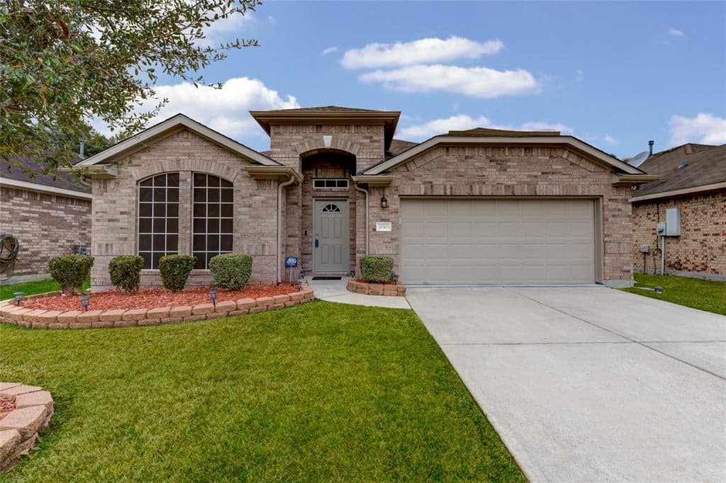20303 Ray Falls Dr