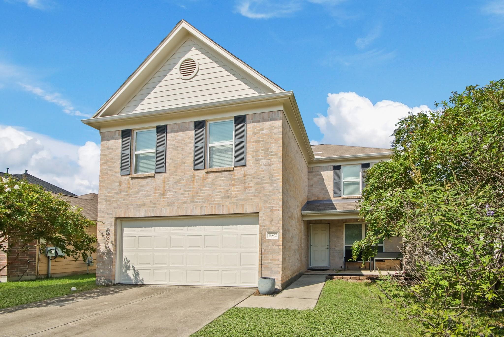 Main property image