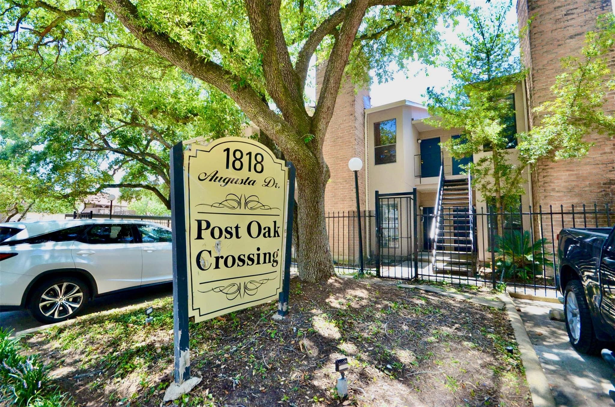 1818 Augusta Dr Apt 4