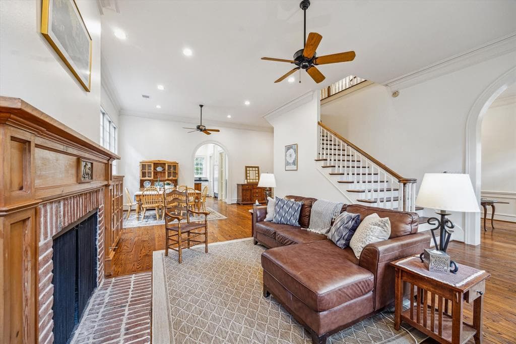Gallery image 2