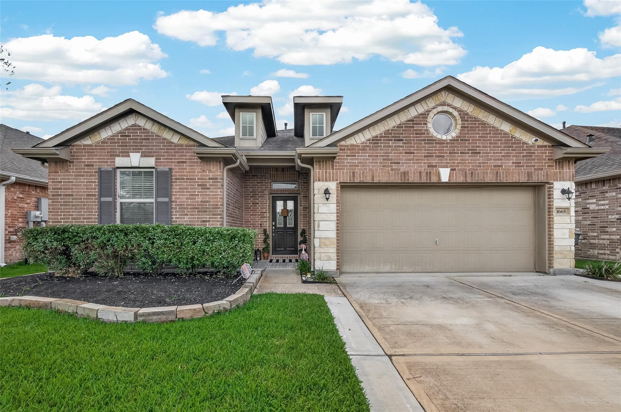 1665 Morgan Trail Dr