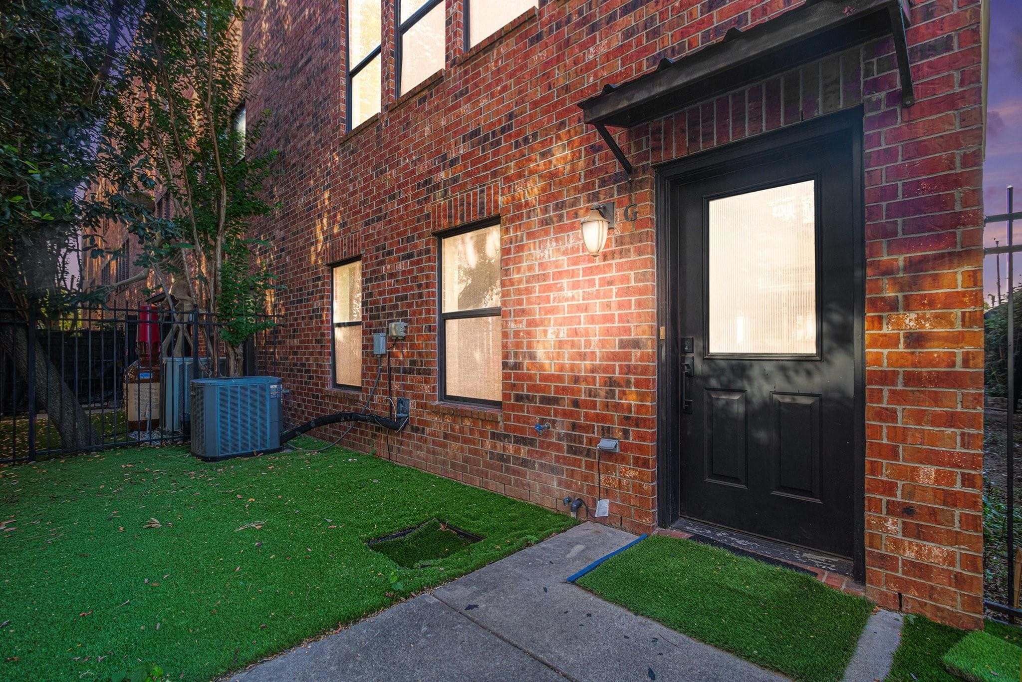 2422 Navigation Blvd Unit G