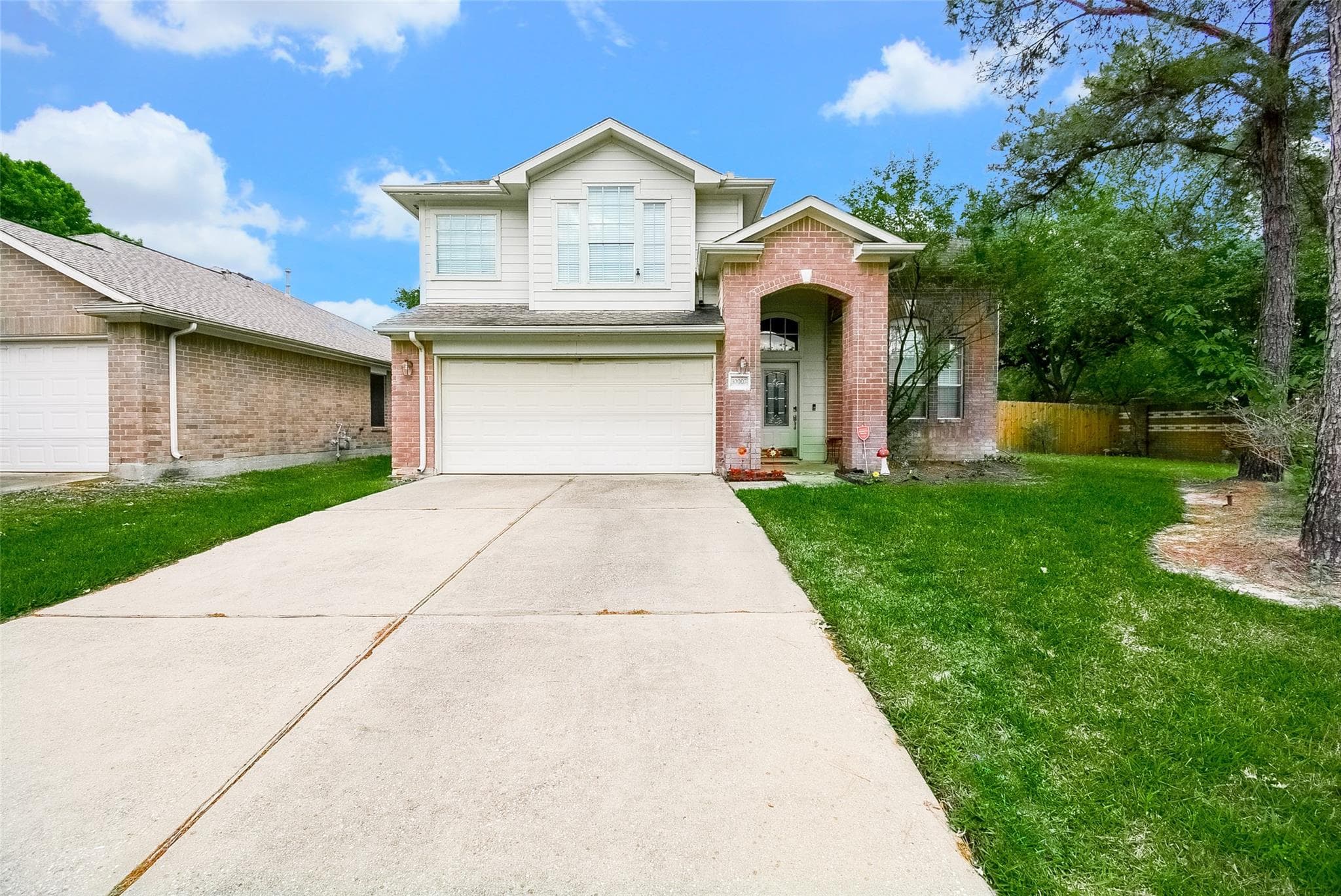 10002 Encino Cove Ct