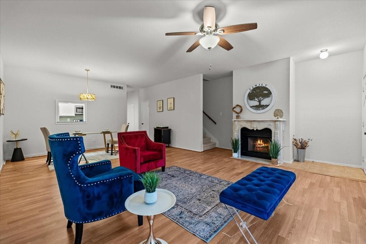 604 Wilcrest Dr